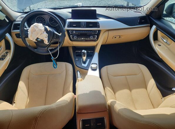 WBA8E1G52JNU89871 2018 BMW 3 SERIES Gray Vista del salpicadero