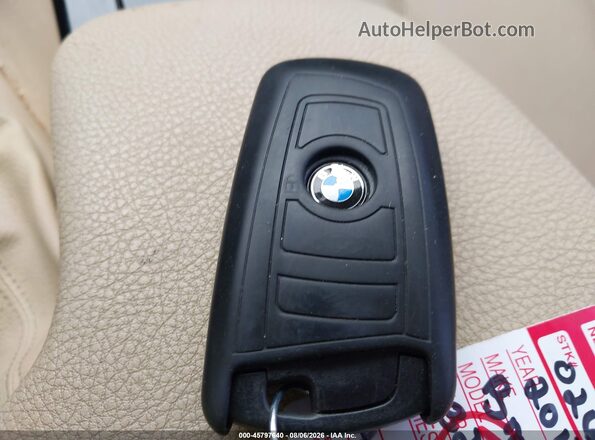 WBA8E1G54HNU14275 2017 BMW 3 SERIES White Widok deski rozdzielczej