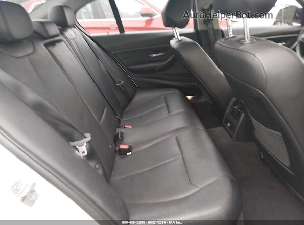 WBA8E1G55HNU14480 2017 BMW 3 SERIES Белый Вид наклейки с VIN-кодом