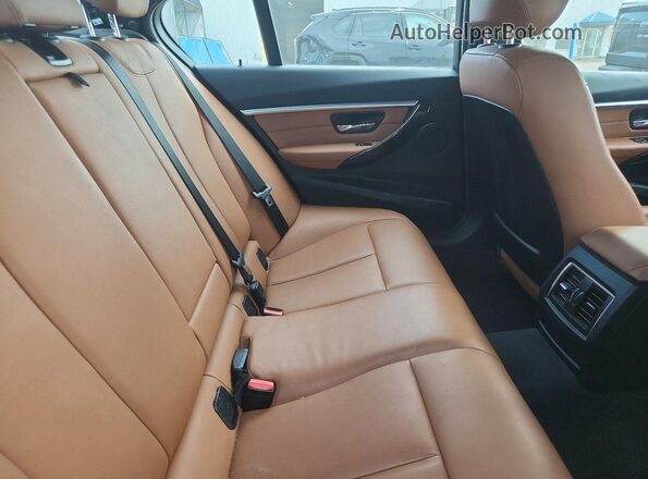 WBA8E3G53GNT77262 2016 BMW 3 SERIES Black Vista de los asientos traseros