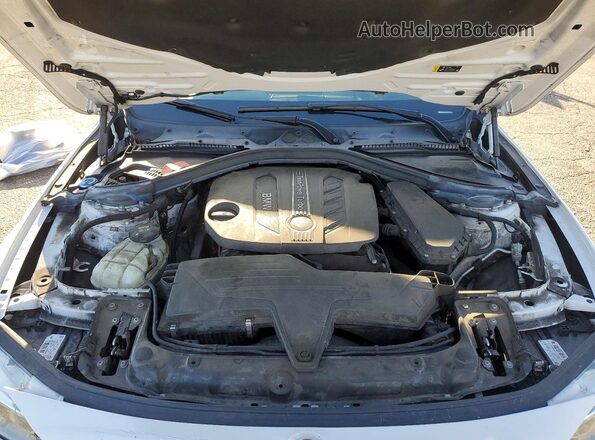 WBA8E5C52JA507581 2018 BMW 3 SERIES White Սալոնի հետևի տեսք