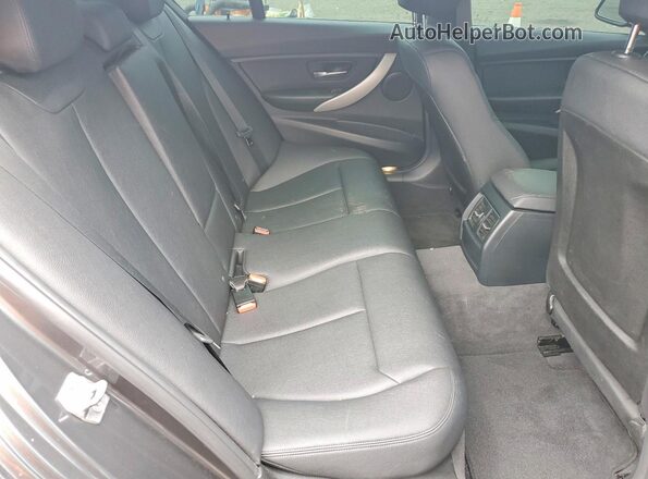 WBA8E5G34HNU42616 2017 BMW 3 SERIES Gray Widok tylnych siedzeń