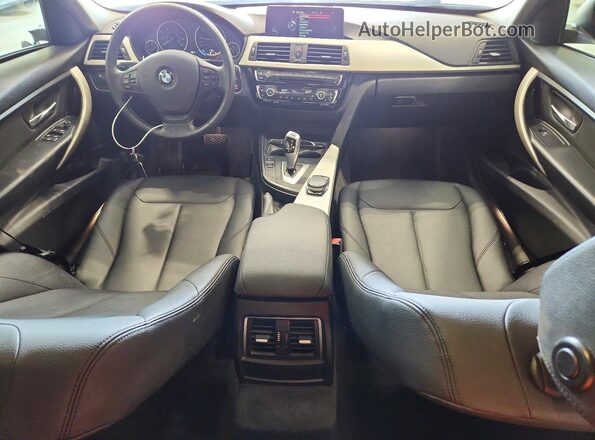 WBA8E5G5XGNT41497 2016 BMW 3 SERIES Черный Вид панели приборов