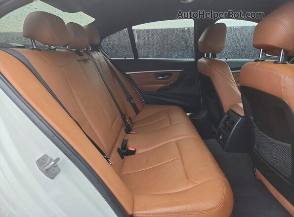 WBA8E9G57GNT45854 2016 BMW 3 SERIES Белый Вид задних сидений