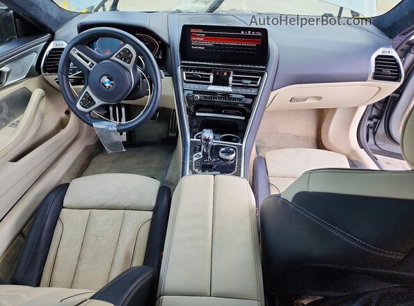 WBABC4C05RCN42724 2024 BMW M8 Silver წინა პანელის ხედი
