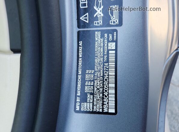 WBABC4C05RCN42724 2024 BMW M8 Silver ძრავის განყოფილების ხედი