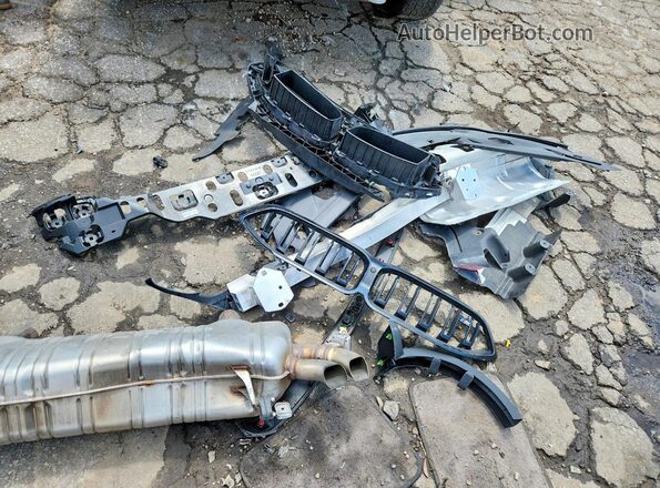 WBABC4C06PCK69452 2023 BMW M8 Черный Вид подкапотного пространства