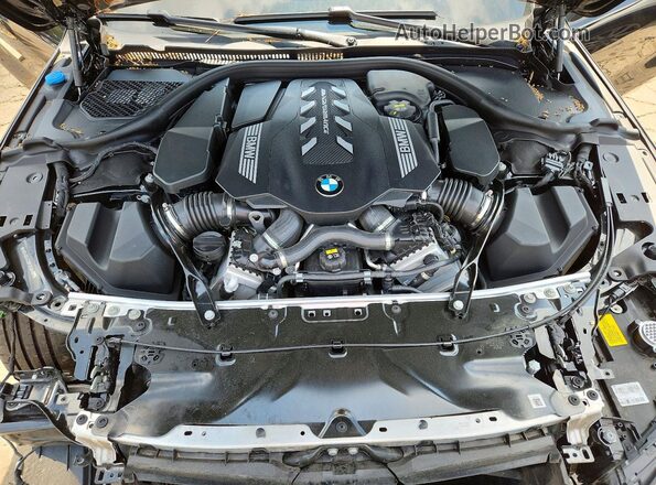 WBABC4C06PCK69452 2023 BMW M8 Черный Вид задней части салона