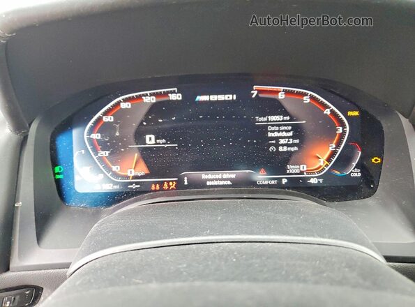 WBAFY4C06MCF24554 2021 BMW M8 Gray Вид щитка приладів