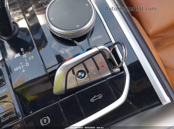 WBAFY4C5XKBX38930 2019 BMW M8 Black Вид панелі приладів