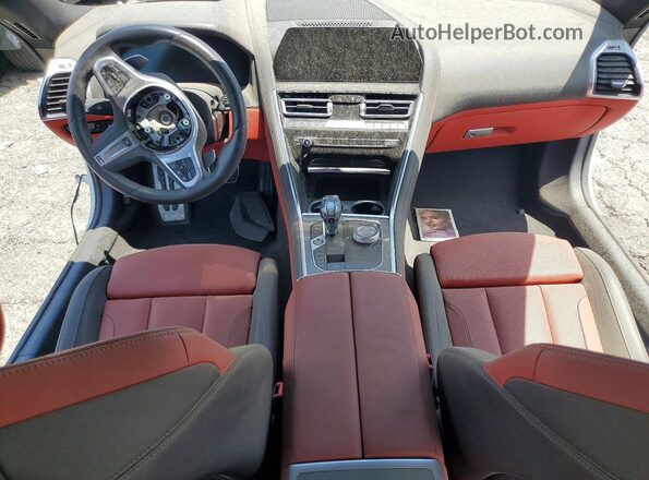 WBAGV4C08PCN00805 2023 BMW 8 SERIES White Widok deski rozdzielczej