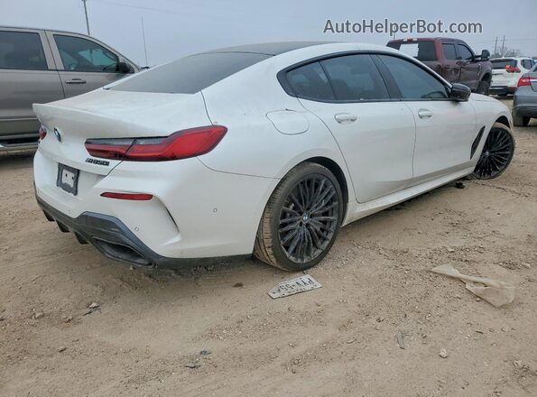 WBAGV8C01NCH27406 2022 BMW M8 White Задня права чверть