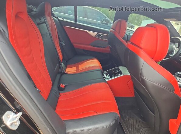 WBAGV8C04LCD43519 2020 BMW M8 Black Вид задніх сидінь