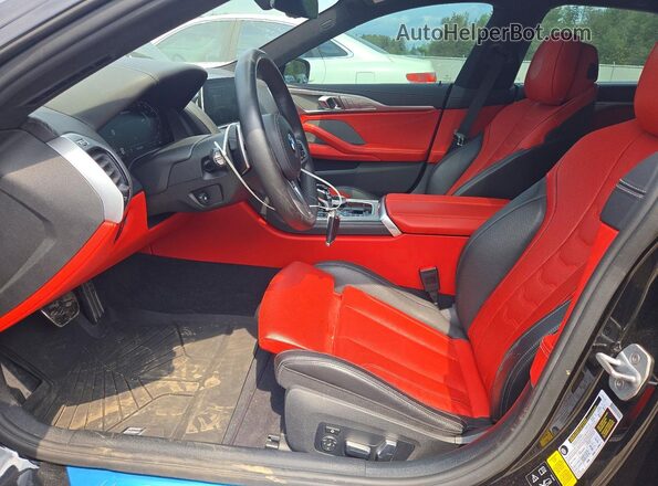 WBAGV8C04LCD43519 2020 BMW M8 Black Вид салону спереду