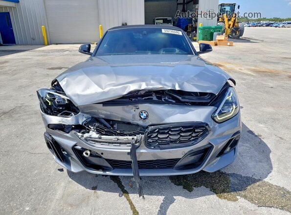 WBAHF3C03PWY12718 2023 BMW Z4 Gray Вид спереду