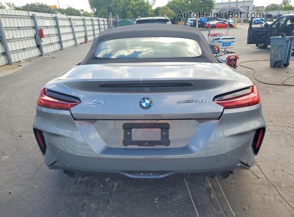 WBAHF3C08RWY33664 2024 BMW Z4 Silver Вид ззаду