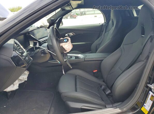 WBAHF9C07PWY24857 2023 BMW Z4 Black Front interior view