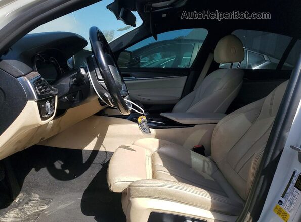 WBAJA5C32HG896693 2017 BMW 5 SERIES White წინა სალონის ხედი