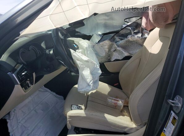 WBAJA5C38HG895077 2017 BMW 5 SERIES Gray Вид салону спереду