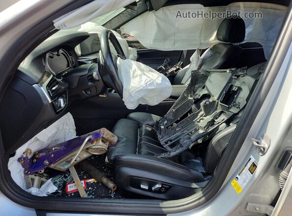 WBAJA5C3XHG896683 2017 BMW 5 SERIES Silver Front interior view