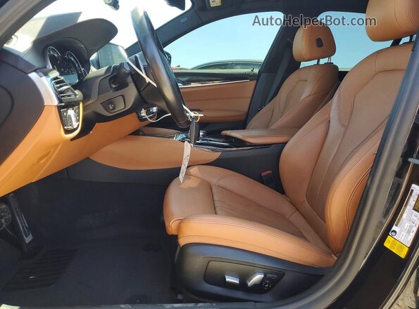 WBAJA5C53JWA36009 2018 BMW 5 SERIES White Front interior view