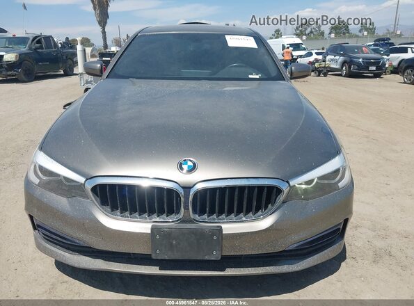 WBAJA5C53JWA39914 2018 BMW 5 SERIES Gray Vista frontal
