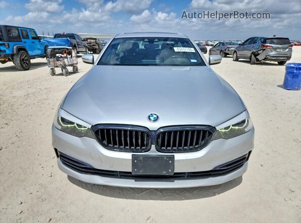 WBAJA5C53KWW07271 2019 BMW 5 SERIES Серебряный Вид спереди