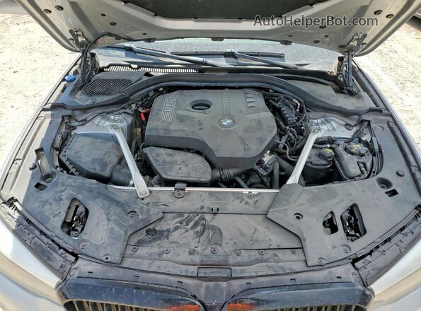 WBAJA5C54JWA38500 2018 BMW 5 SERIES Silver Engine compartment view