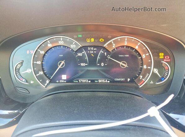 WBAJA5C55KWW10446 2019 BMW 5 SERIES White Սարքավորումների վահանակի տեսք