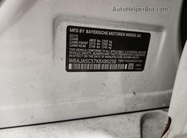 WBAJA5C57KBX86258 2019 BMW 5 SERIES White Widok komory silnika