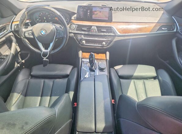 WBAJA5C59KWW20431 2019 BMW 5 SERIES Silver Dashboard view