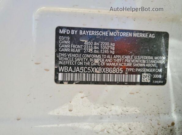 WBAJA5C5XKBX86805 2019 BMW 5 SERIES White Vista del compartimento del motor