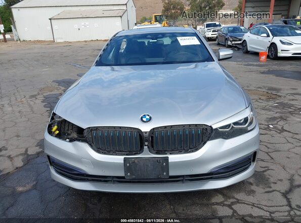 WBAJA9C53KB389430 2019 BMW 5 SERIES Silver Widok zestawu wskaźników