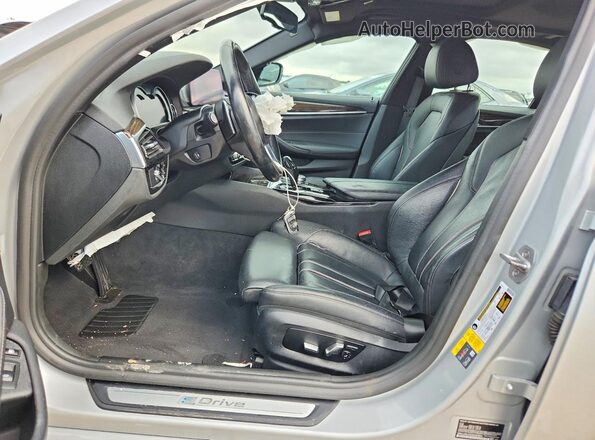 WBAJA9C55KB392894 2019 BMW 5 SERIES Silver Սալոնի դիմացի տեսք