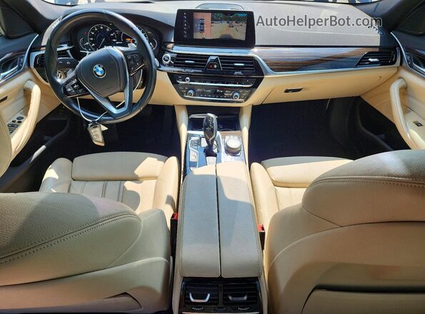 WBAJA9C56JB032726 2018 BMW 5 SERIES Черный Вид панели приборов