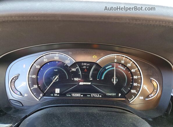 WBAJA9C57JB032668 2018 BMW 5 SERIES White Vista del cuadro de instrumentos