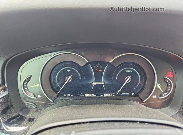 WBAJA9C57JB033206 2018 BMW 5 SERIES Blue ხელსაწყოთა პანელის ხედი