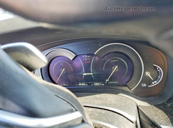 WBAJA9C57JB252537 2018 BMW 5 SERIES White Instrument cluster view