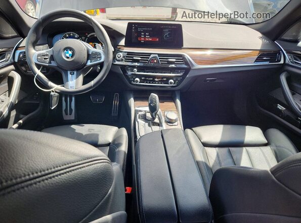 WBAJB1C58JB374872 2018 BMW 5 SERIES Серый Вид панели приборов
