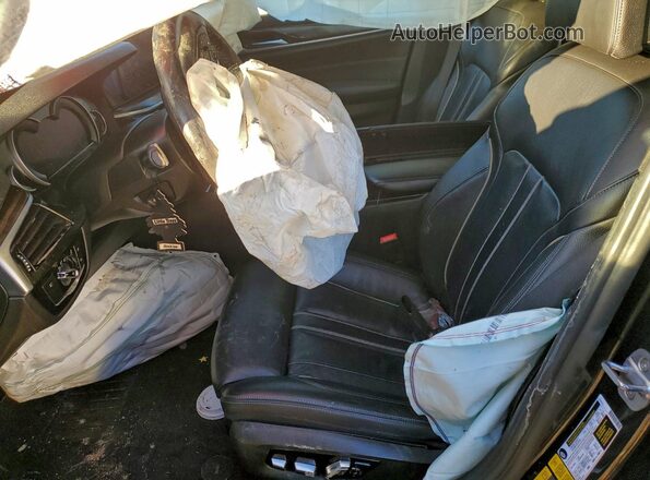 WBAJB1C59JB084611 2018 BMW 5 SERIES Black Սալոնի դիմացի տեսք
