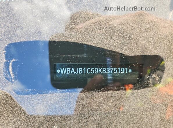 WBAJB1C59KB375191 2019 BMW 5 SERIES Gray Widok naklejki z numerem VIN