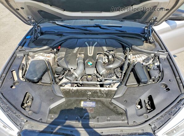 WBAJB9C50JB036378 2018 BMW M5 Silver უკანა სალონის ხედი