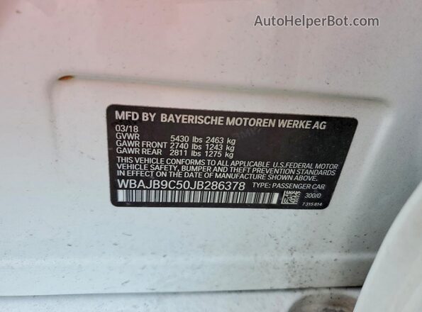 WBAJB9C50JB286378 2018 BMW M5 White Vista del compartimento del motor