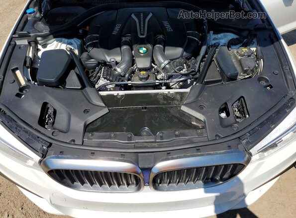 WBAJB9C54JG464456 2018 BMW M5 White Սալոնի հետևի տեսք