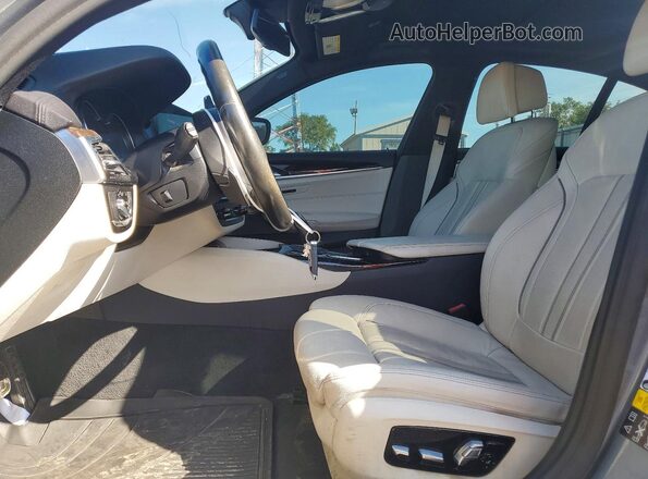 WBAJB9C5XJB035853 2018 BMW M5 Gray წინა სალონის ხედი
