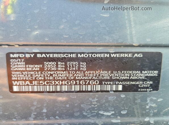 WBAJE5C3XHG916760 2017 BMW 5 SERIES Silver Vista del compartimento del motor
