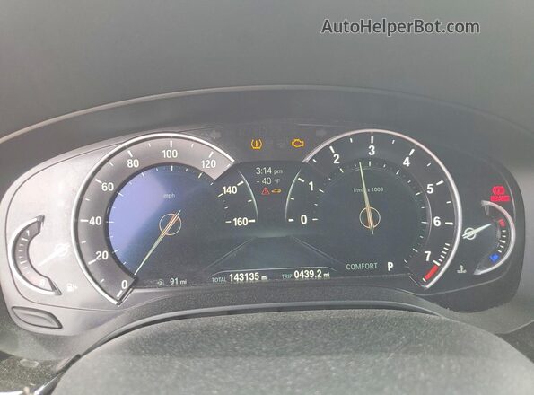 WBAJE5C56JWA96533 2018 BMW 5 SERIES Gray Instrument cluster view