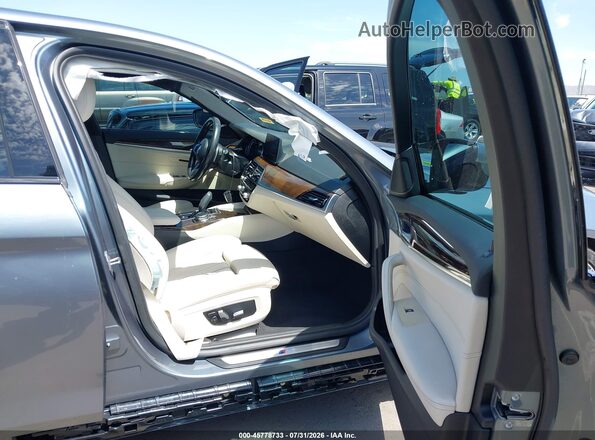 WBAJE5C56KWW26563 2019 BMW 5 SERIES Silver Սալոնի դիմացի տեսք