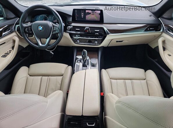 WBAJE5C58KWW20750 2019 BMW 5 SERIES Charcoal Dashboard view