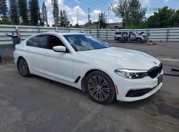 WBAJE5C59KWW11734 2019 BMW 5 SERIES White Delantero derecho